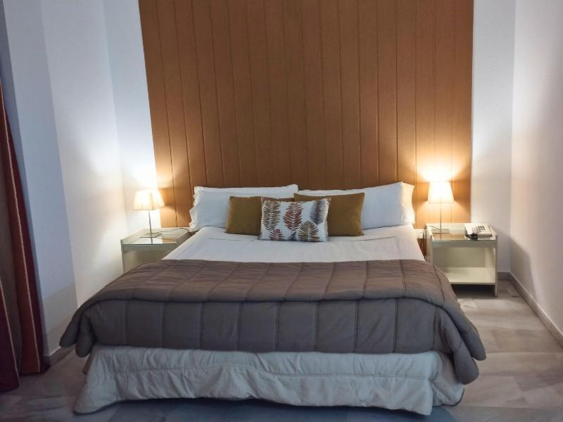โฮเทล อปาร์ตาเมนโตส ไซมอน เบร์เด Apartment ไมเรียนา เดล อัลคาราเฟ ภายนอก รูปภาพ