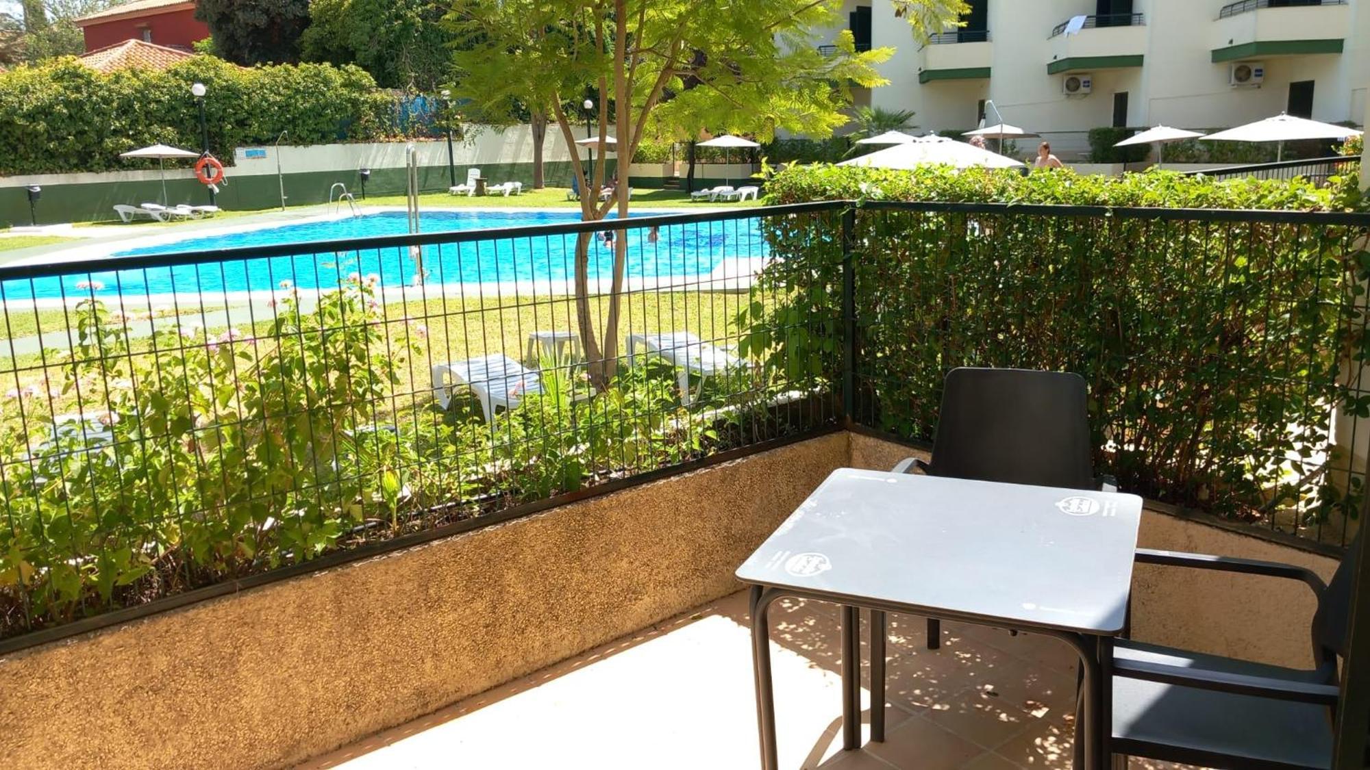 โฮเทล อปาร์ตาเมนโตส ไซมอน เบร์เด Apartment ไมเรียนา เดล อัลคาราเฟ ภายนอก รูปภาพ