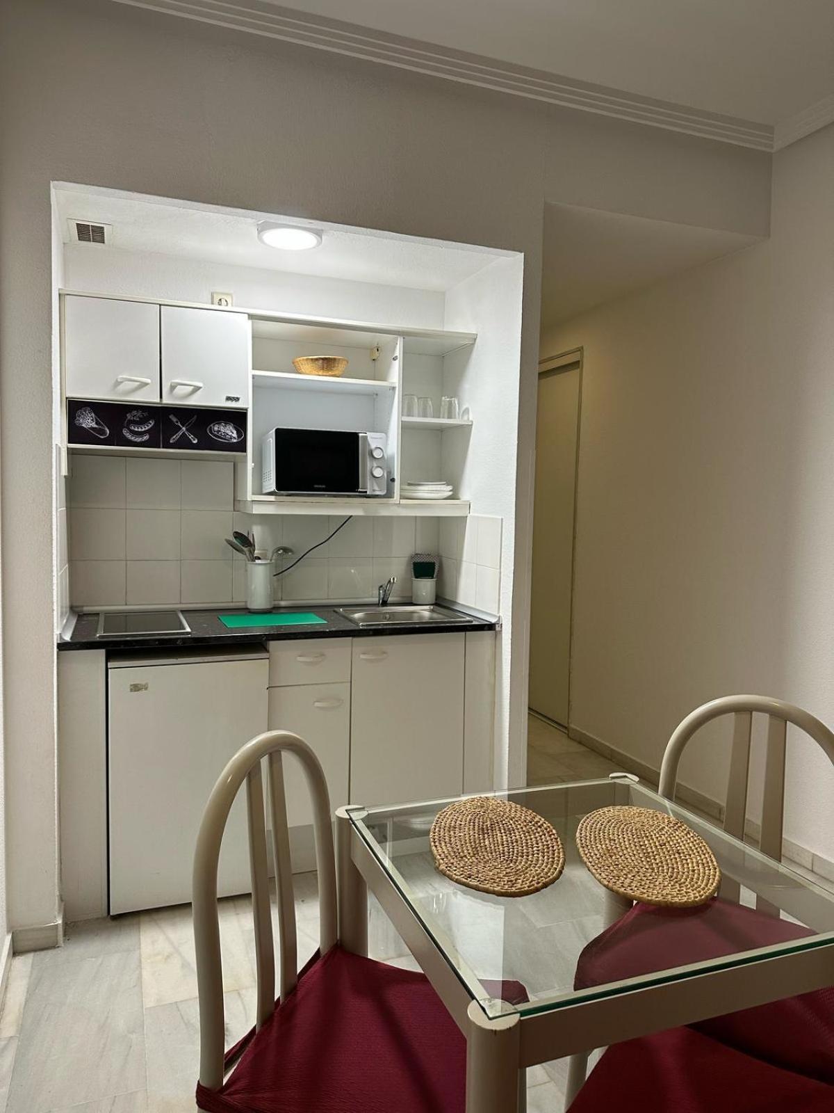 โฮเทล อปาร์ตาเมนโตส ไซมอน เบร์เด Apartment ไมเรียนา เดล อัลคาราเฟ ภายนอก รูปภาพ